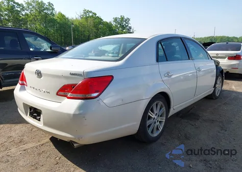 2007 Toyota Avalon Limited z USA, uszkodzony, nr VIN 4T1BK36B47U244908